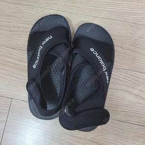 뉴발란스 아동샌들 새거 180 +크록스 c12