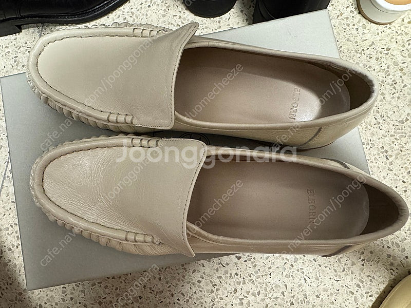 엘보른 양가죽 로퍼 ivory mateo leather...--3