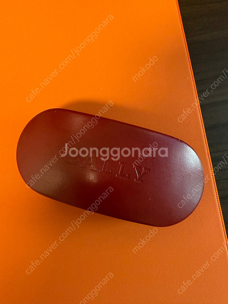BALLY 안경테 판매합니다 발리 정품 안경테 블랙골드...--0