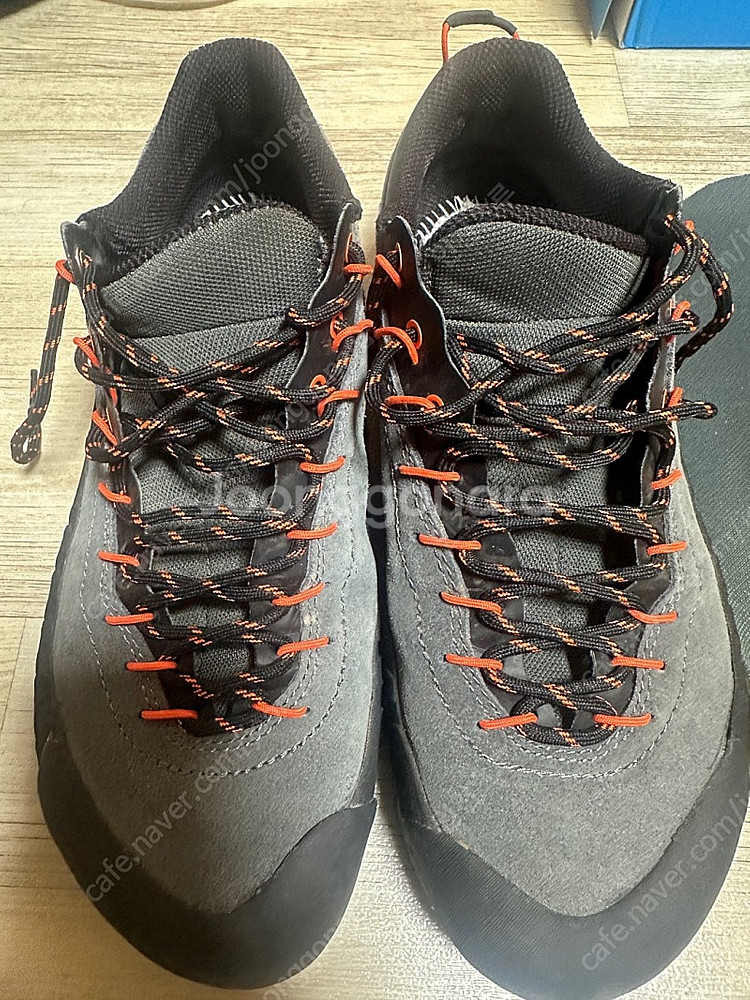 라스포르티바 tx4 260 265 블랙 1회 착용 팝니...--1