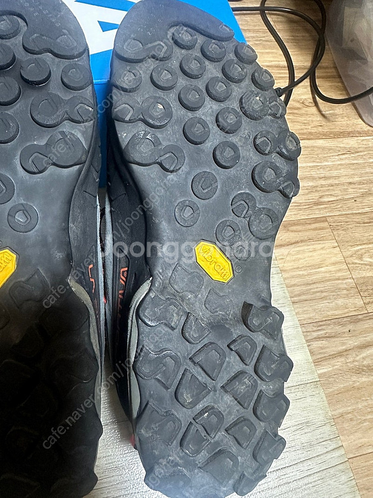 라스포르티바 tx4 260 265 블랙 1회 착용 팝니...--5