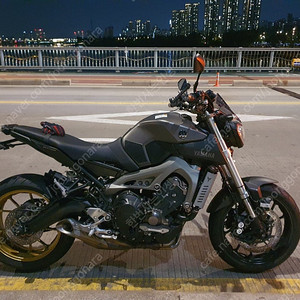 야마하 MT-09