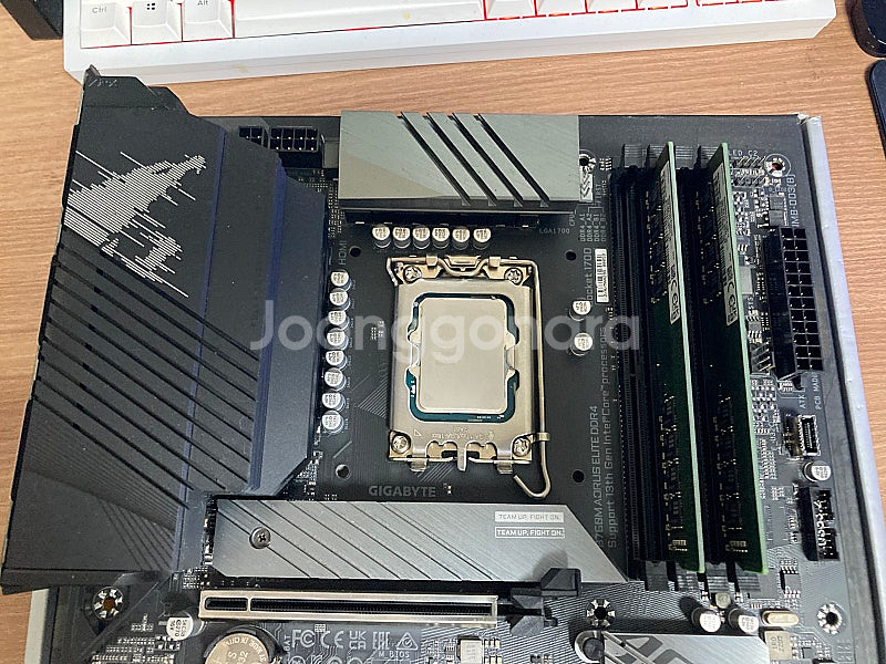 인텔 정품 i7-13700k , 기가바이트 B760M ...--1