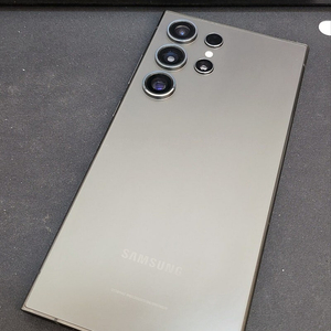 갤럭시S24울트라 블랙 256GB 무잔상 상태좋은 중고80만팝니다