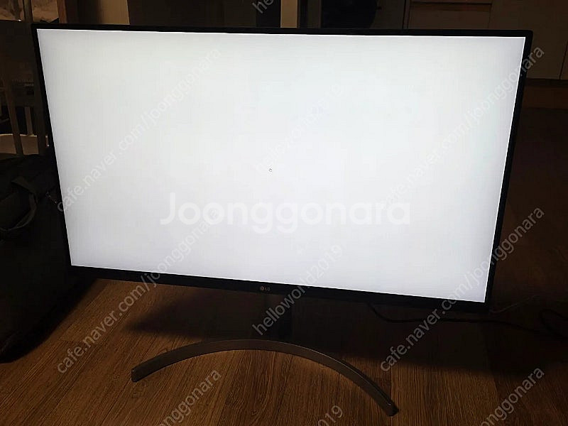 LG 32인치 4K 모니터 (32UN650)--1