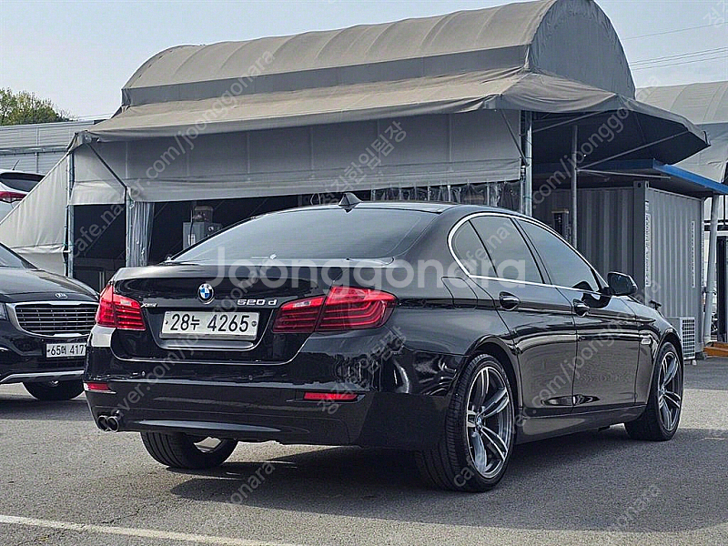 BMW 5시리즈 (F10) 520d 중고차 선착순 판매...--3