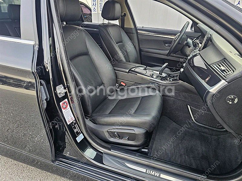 BMW 5시리즈 (F10) 520d 중고차 선착순 판매...--9