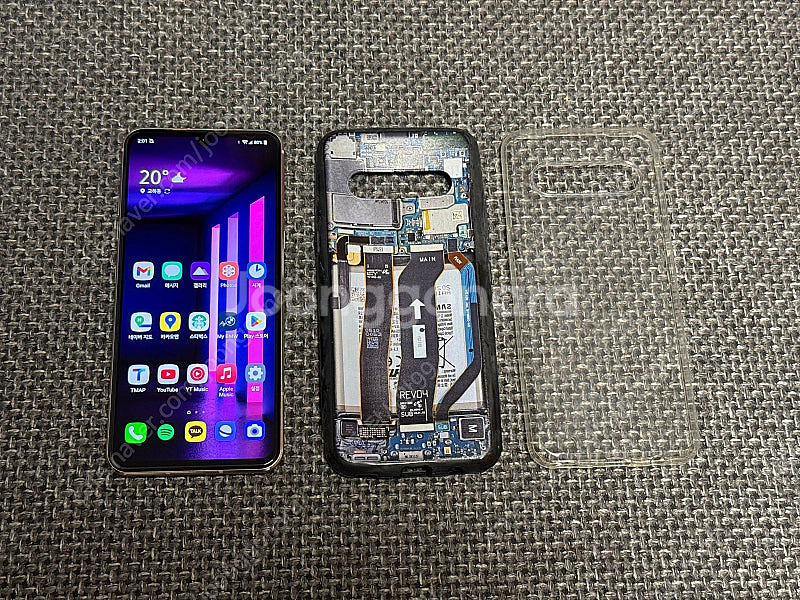 LG V60 T모바일 버전 네이비색상 판매합니다.--0