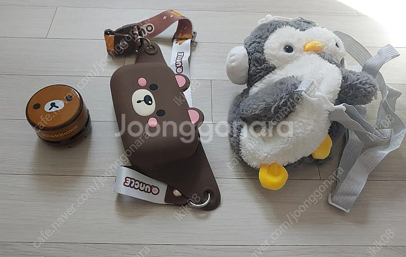 (거의 새것) 에버랜드 펭귄가방, 리락쿠마 지우개 청소...--0