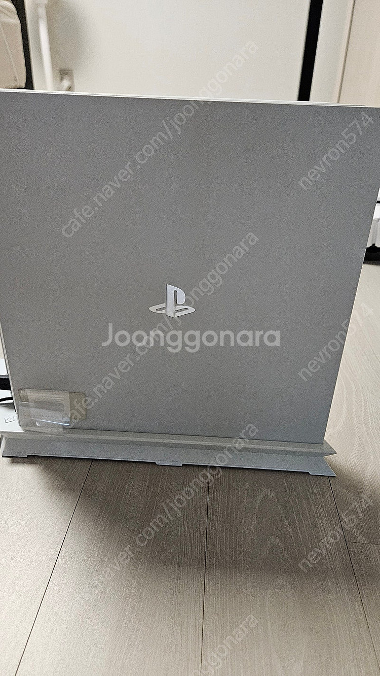 PS4 PRO 화이트 1TB 팝니다(ㅋㅍ6.72 작업되...--0