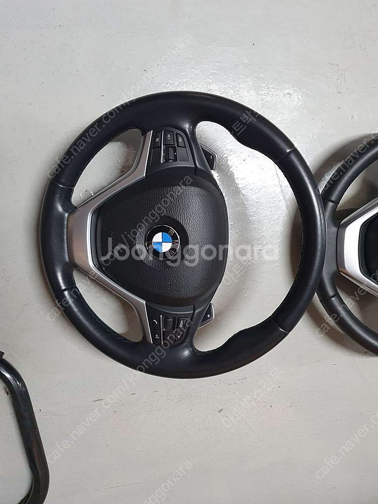 BMW F15에서 쓴 스포츠핸들 팝니다. 1 2 3 4...--0