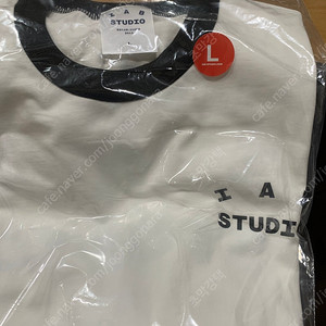 [L, XL ]아이앱 스튜디오 의류 및 아디다스 맨투맨 새제품 팝니다