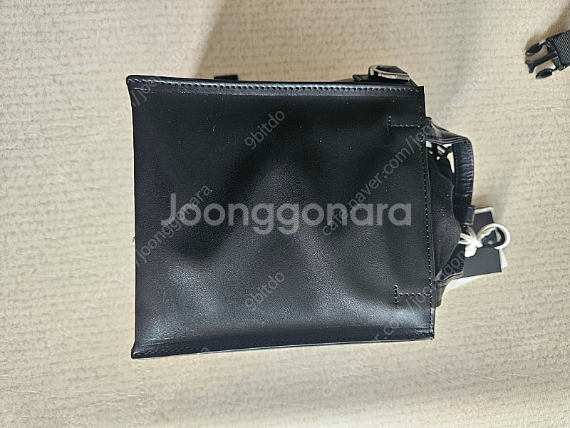 캐논 C Logue 가죽 카메라가방 팝니다.--1