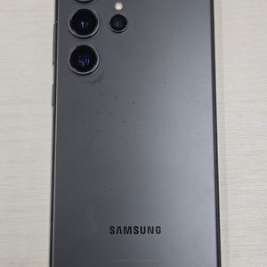 갤럭시 S24울트라 블랙색상 256용량 상태좋은 가성비 단말기 75만 판매합니다