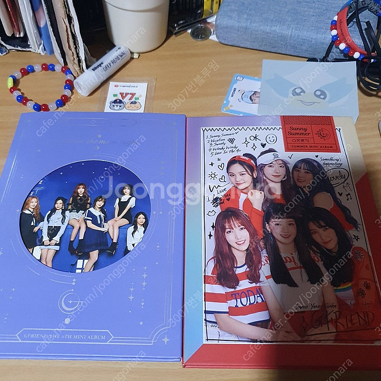 여자친구 미니 6 7집 앨범 판매--1