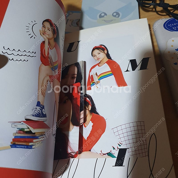 여자친구 미니 6 7집 앨범 판매--3