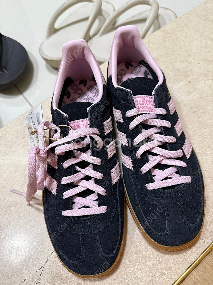 새상품)아디다스 핸드볼 스페지알 235--0
