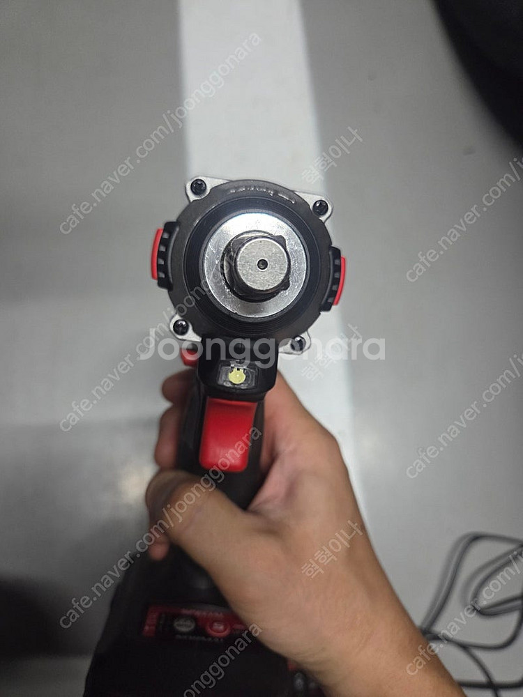 계양 20v임팩렌치 DW20BLH-315 팝니다--4