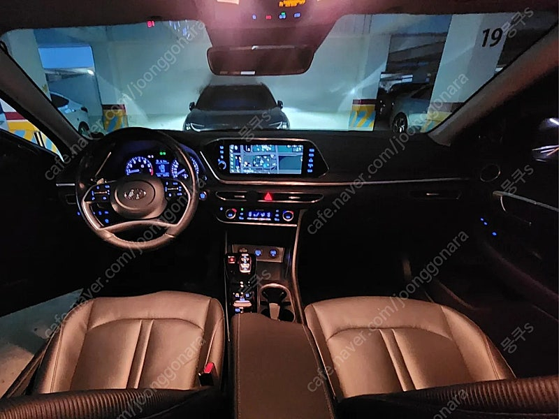 쏘나타(DN8) 가솔린 2.0 프리미엄 패밀리 21년식 무사고--6