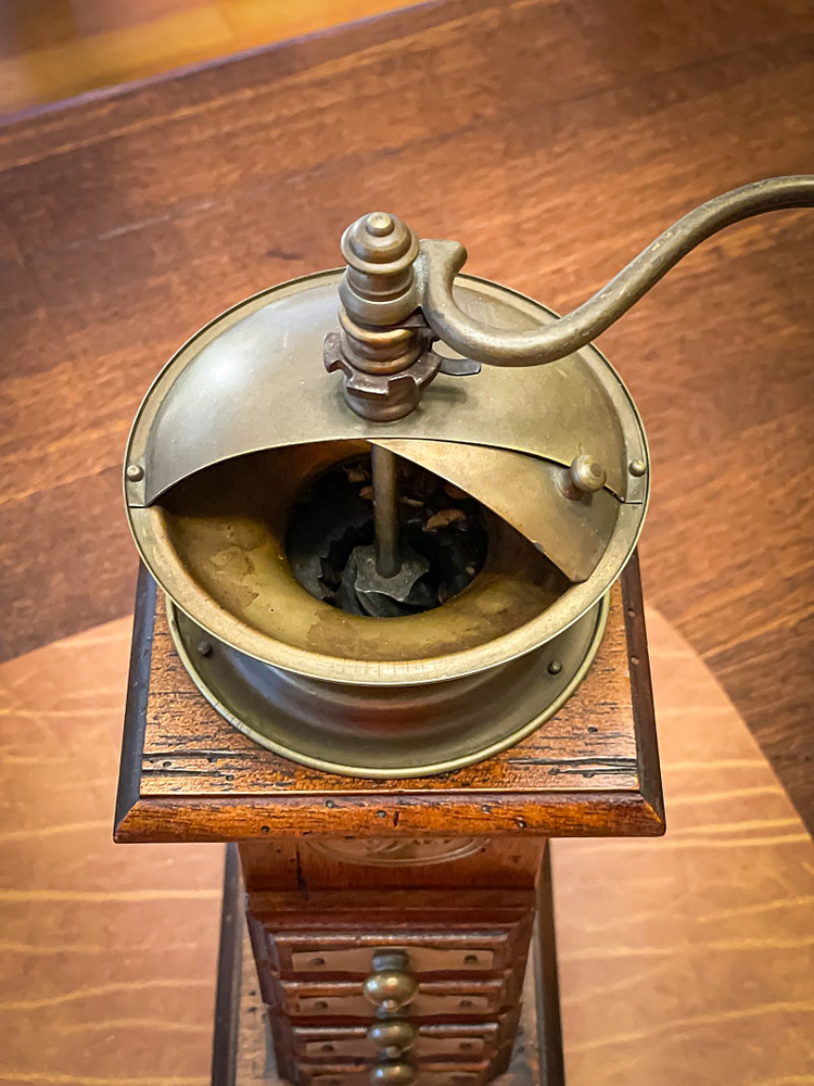 (가격내림)엔틱 이태리 갈리 커피 그라인더 이미지