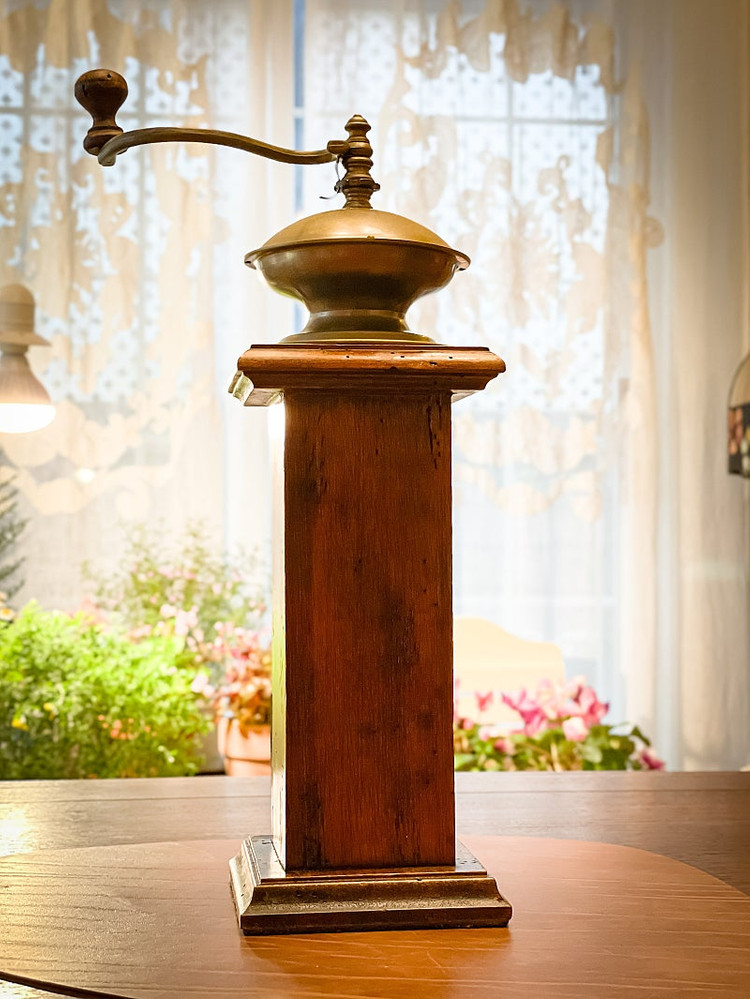 (가격내림)엔틱 이태리 갈리 커피 그라인더 이미지