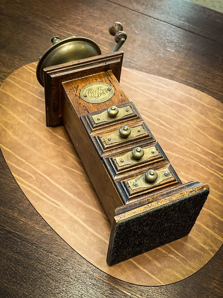 (가격내림)엔틱 이태리 갈리 커피 그라인더 이미지