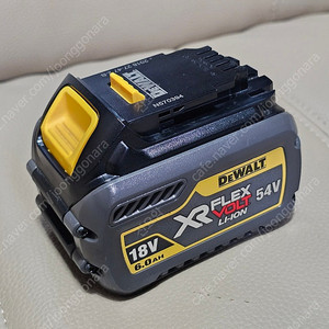 DCB546 디월트 18v(20v) 6Ah 플렉스볼트 배터리