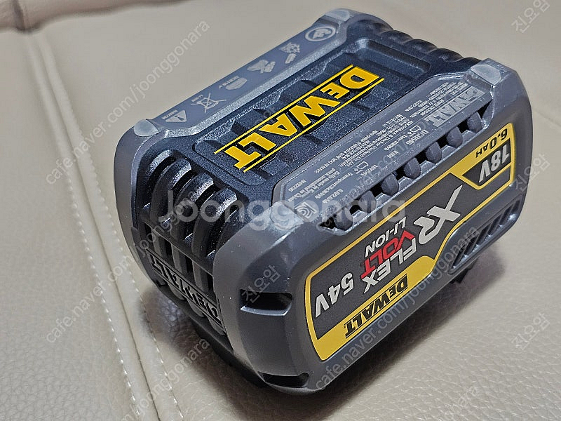 DCB546 디월트 18v(20v) 6Ah 플렉스볼트 ...--4
