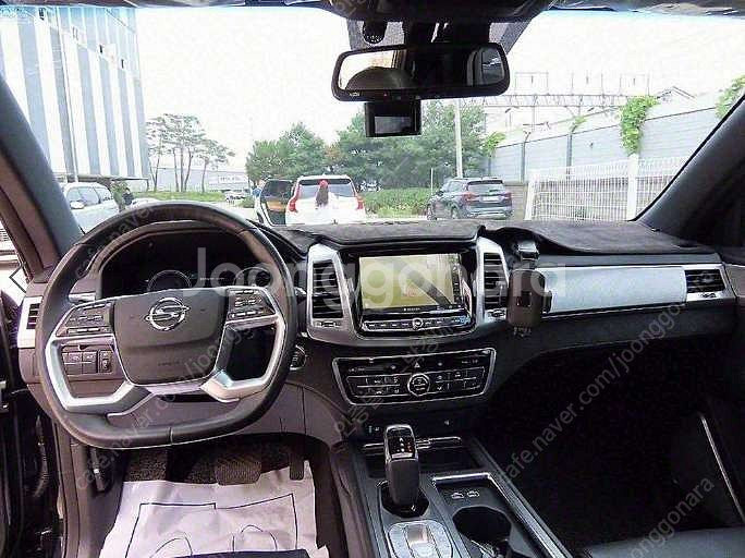 중고차 올 뉴렉스턴 2.2 4WD 더 블랙 부부중고차 ...--1