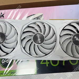이엠텍 지포스 RTX 4070 SUPER MIRACLE X3 WHITE D6X 12GB