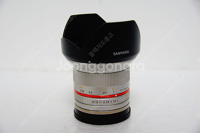 [소니용] 삼양 12mm f2.0 MF 실버 렌즈팝니다...--3