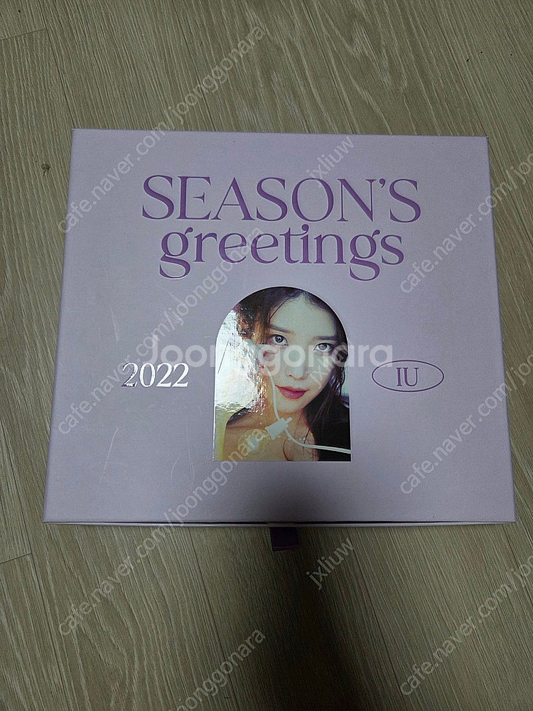 아이유 2022 시즌그리팅 미개봉--1