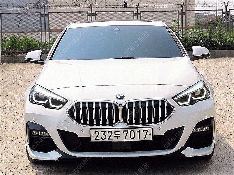 BMW 2시리즈 중고 2시리즈 218d 흰색 2021년...--0