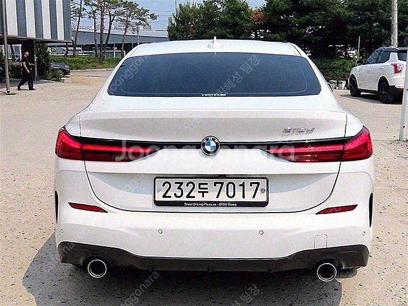 BMW 2시리즈 중고 2시리즈 218d 흰색 2021년...--4