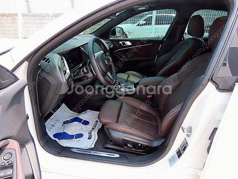 BMW 2시리즈 중고 2시리즈 218d 흰색 2021년...--5