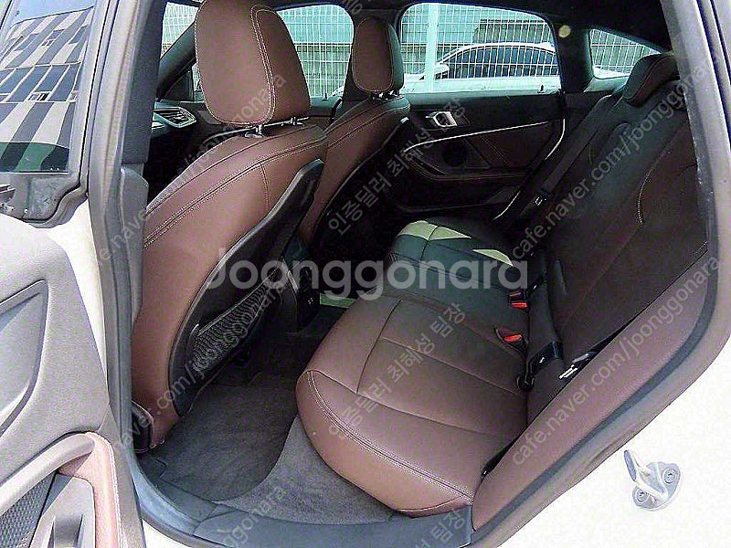 BMW 2시리즈 중고 2시리즈 218d 흰색 2021년...--6