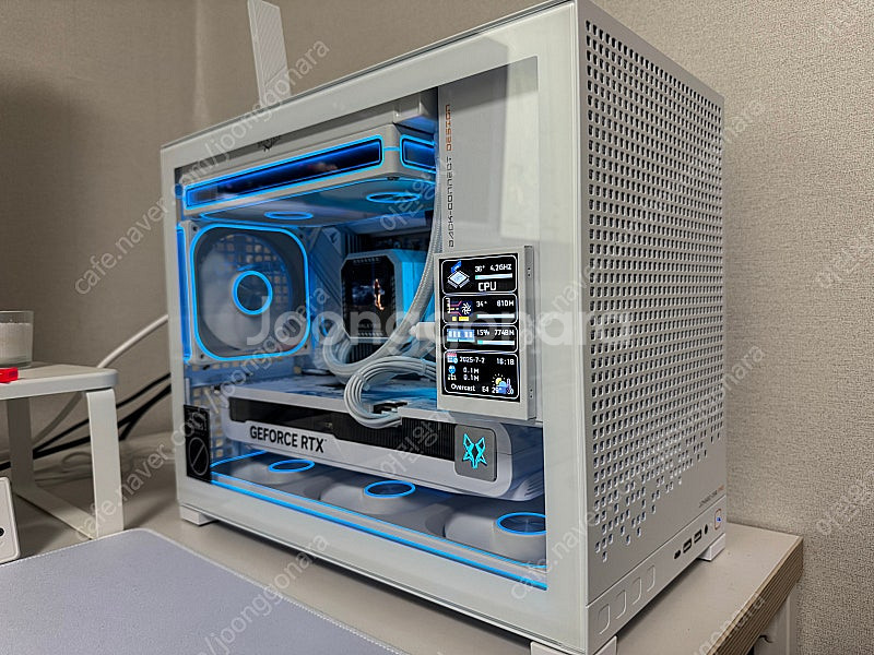 미니사이즈 고사양 게이밍 PC 7800X3D 5070T...--1