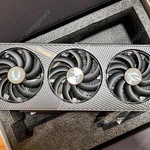 조텍 rtx 5070 ti 솔리드 oc 팝니다.