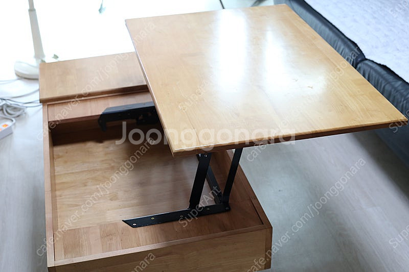 원목 리프팅 거실 테이블 싸게 판매합니다.--1