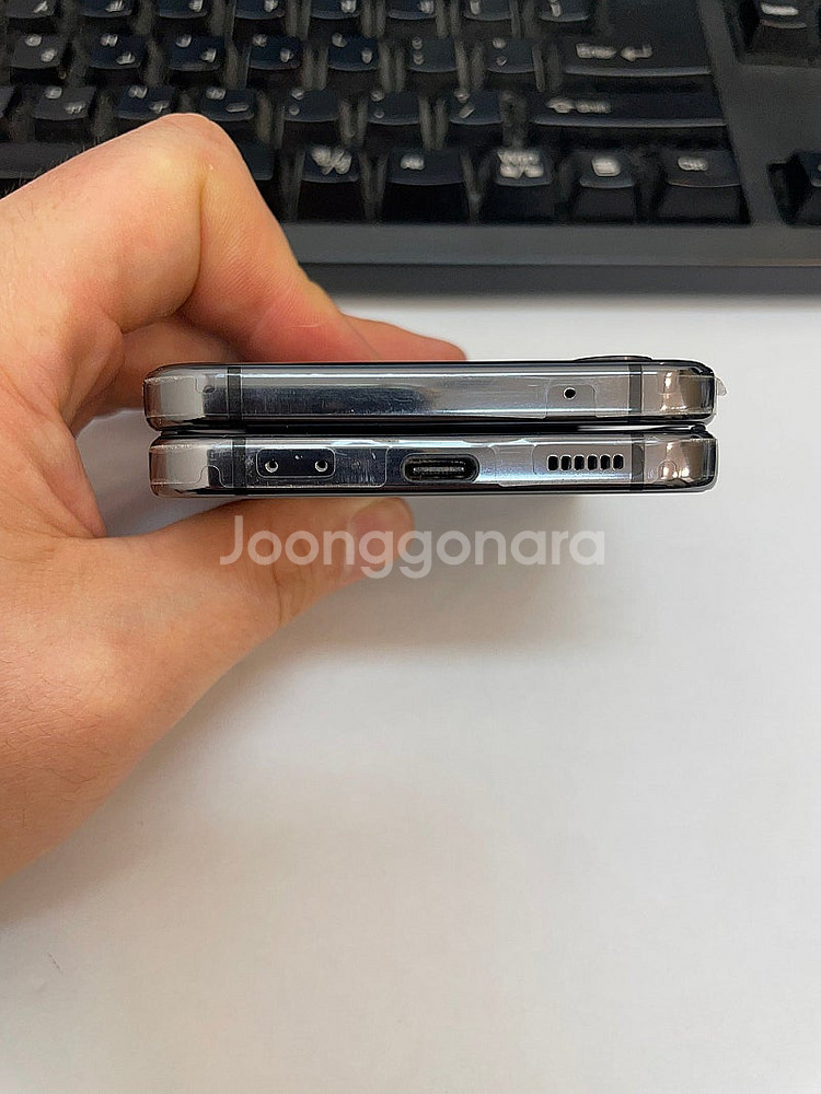 갤럭시Z플립4 블랙 256GB 무잔상 상태좋은 중고23...--5