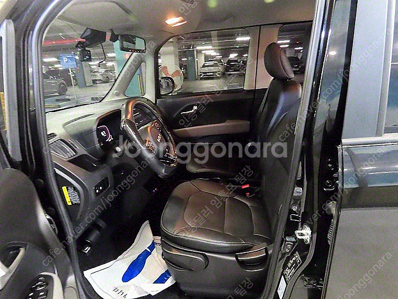 레이 중고 가격 더 뉴 레이 검정색 2023년식 14,386km 시그니처 중고자동차--7