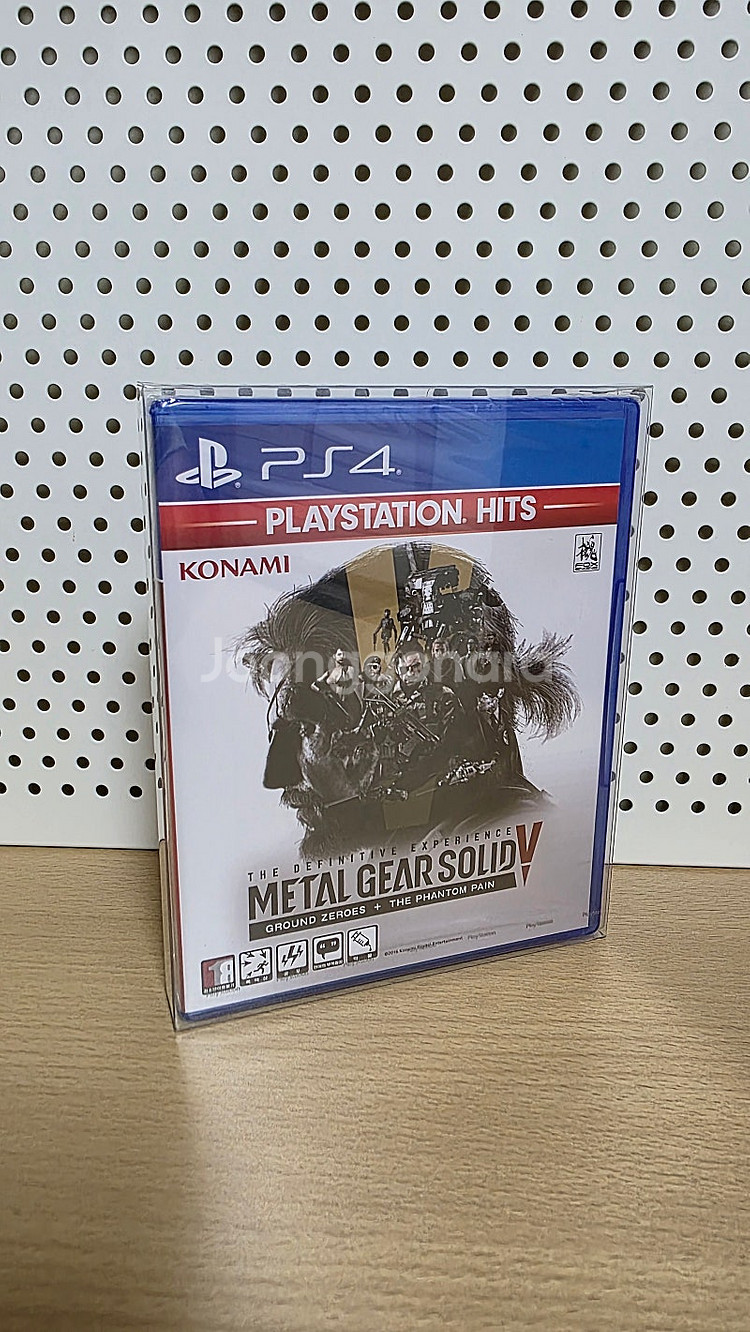 미개봉 새제품 PS4 메탈기어 솔리드 5 디피너티브 팝...--0