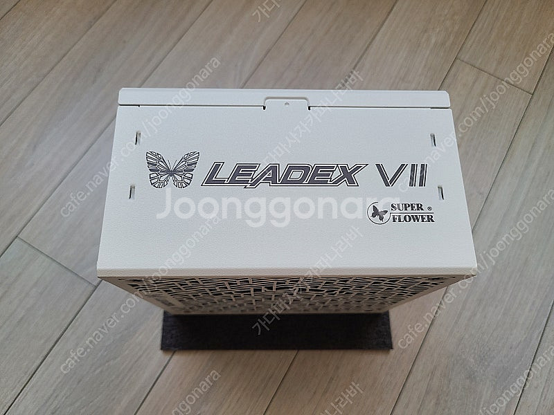 SuperFlower SF-1000F14XP LEADE...--5