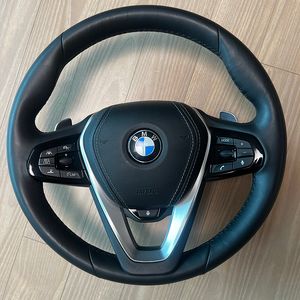 BMW G30 5시리즈 핸들판매