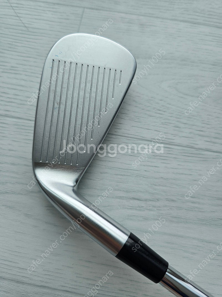 코브라 포지드텍 X 4번 아이언 19도--2