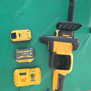 디월트 400mm 충전 체인톱 60V 3.0Ah FLEXVOLT 브러쉬리스 DCM575X2