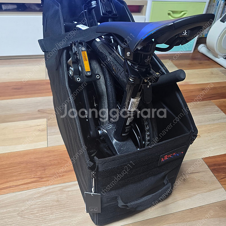 브롬톤 P라인 한달전쯤 구매한제품 판매합니다.--0