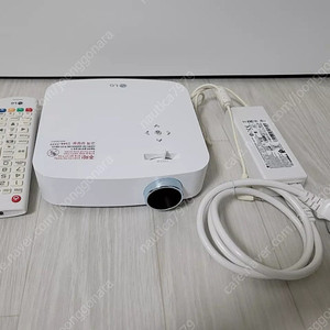 LG 시네빔 PF50KA 프로젝터