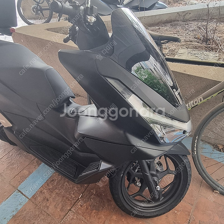 Pcx125 2025년형 (유상책임)+배달통+자석거치대 신차 리스 승계 합니다--0