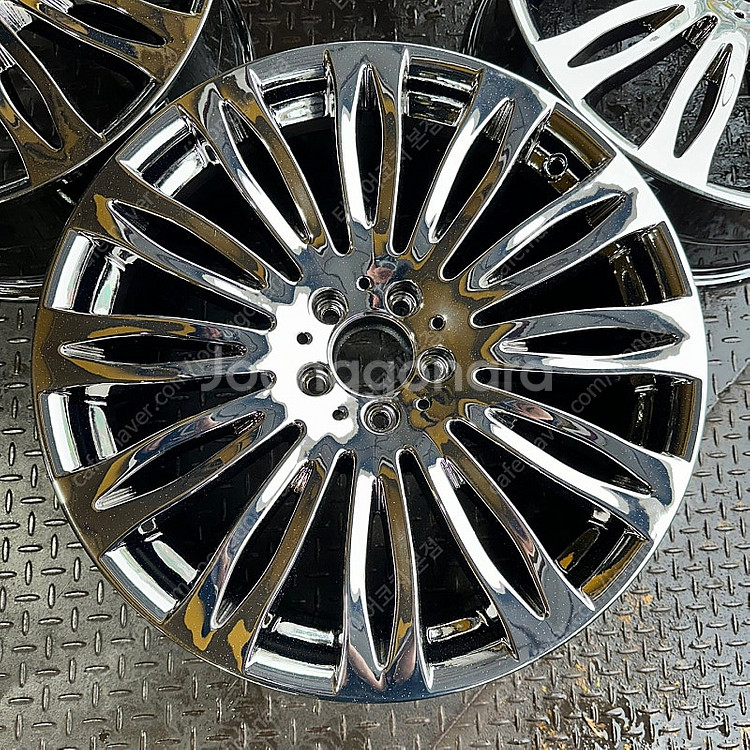 20인치 벤츠 W222 S560 마이바흐 화이트크롬 중...--4
